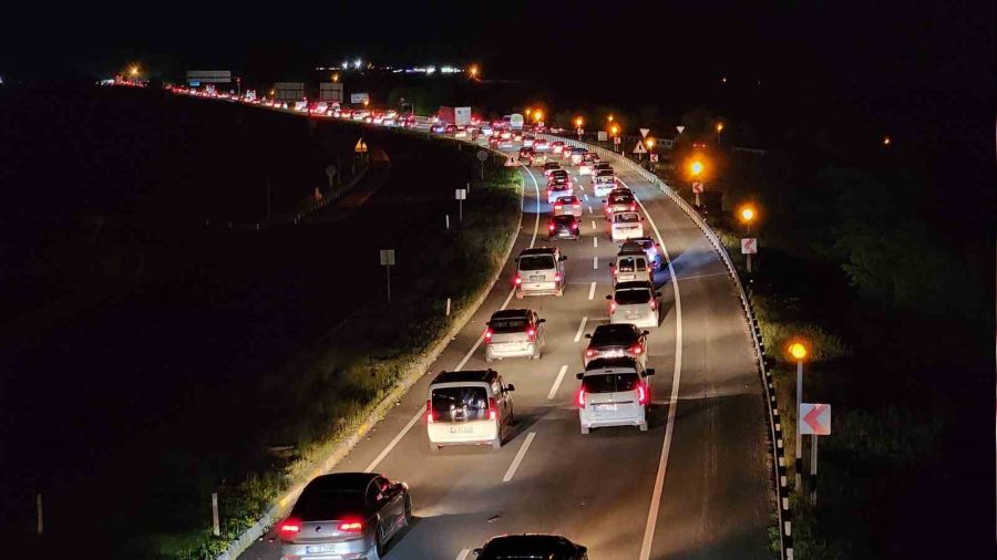 Karabük'te bayram dönüşü yoğunluğu