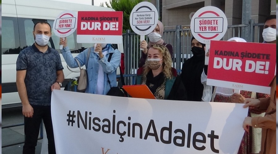 Kar�s�na kur�un ya�d�ran san��a a��rla�t�r�lm�� m�ebbet 