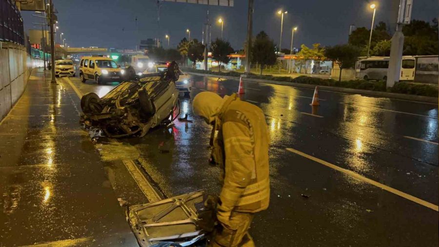 Karşı şeritteki araca çarpıp takla attı