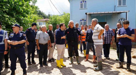Kastamonu Valisi: 100'den fazla binamız selden etkilendi
