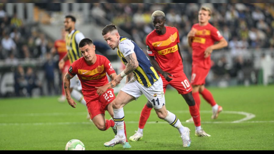 Kent oynadığı mevkiden hoşnut değil