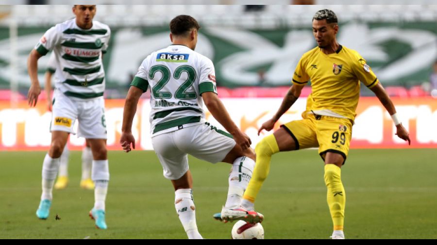 Konya'da 3 k�rm�z� kart ve 2 gol