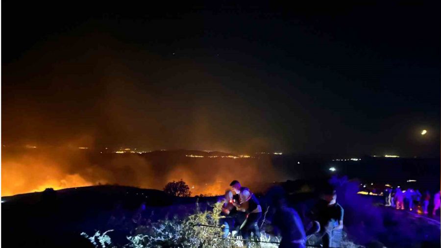 Marmara Adas�'ndaki yang�n kontrol alt�na al�nd�