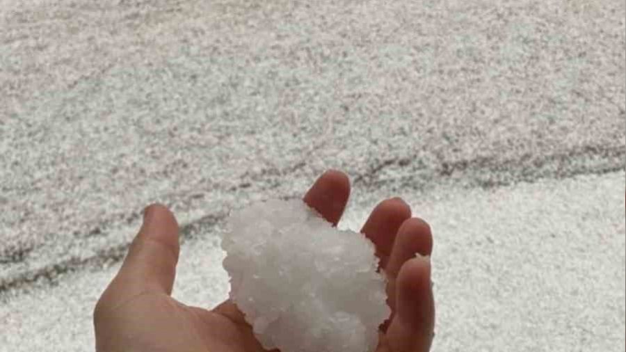 Marmaris'te dolu ya���� etkili oldu