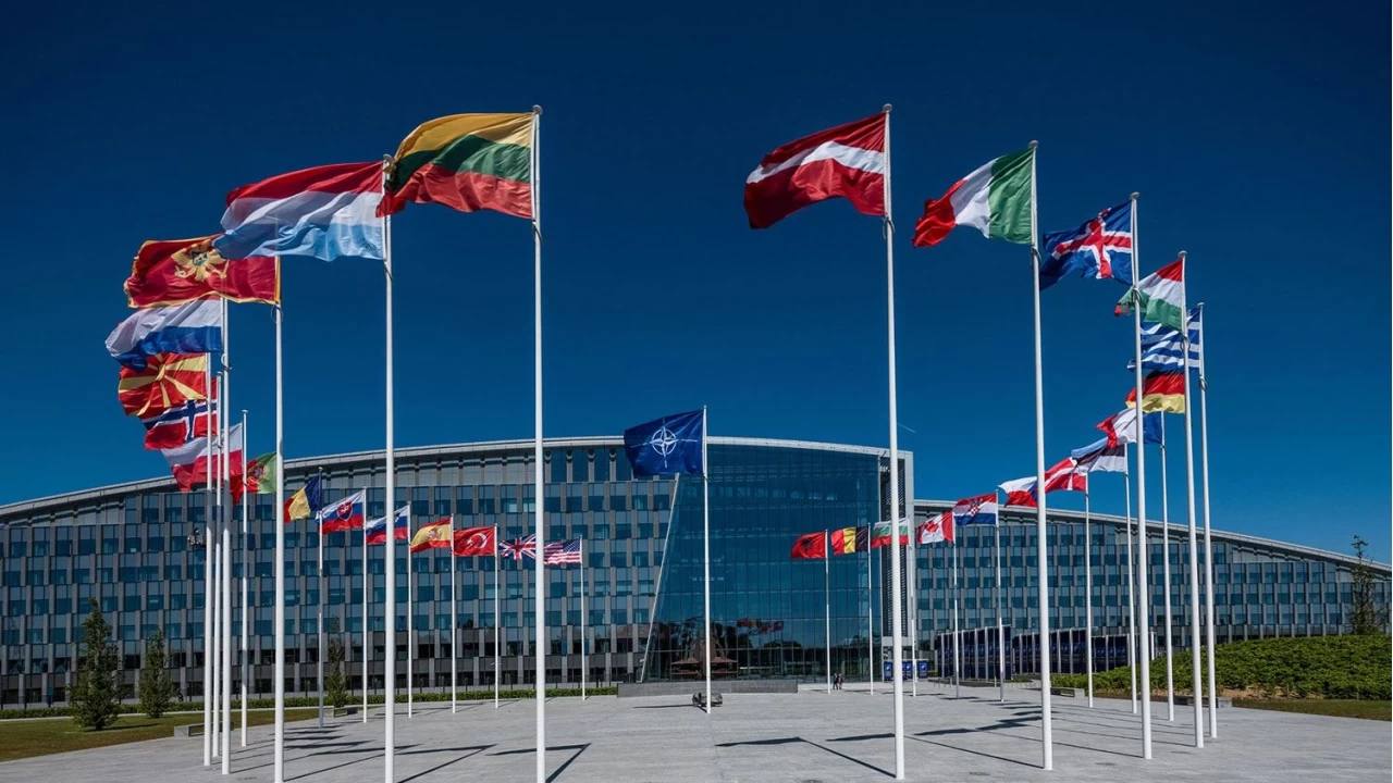 NATO, savunma harcamalarını ve üretimini daha da artıracak