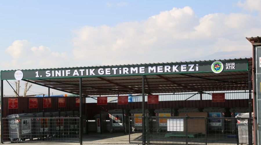Niğde Belediyesi'nin 1.Sınıf Atık Getirme Merkezi hizmeti
