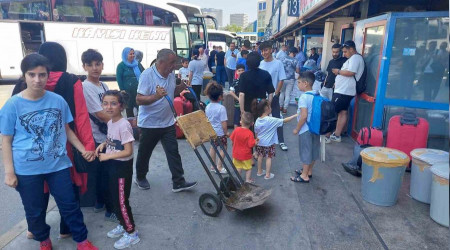 Otogarda bayram dönüşü yoğunluğu