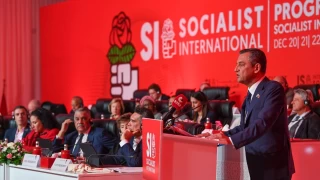 Özgür Özel, Fas'ta Sosyalist Enternasyonal Konsey Toplantısı'nda konuştu