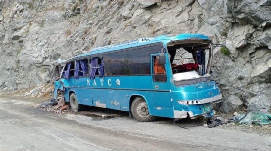 Pakistan'da otobüste patlama: 10 ölü, 39 yaralı