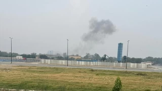 Pakistan'n Lahor kentinde panik