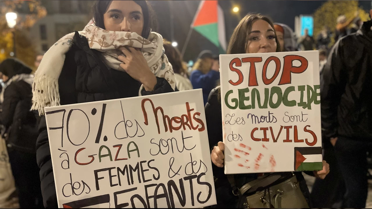 Paris'te Fransa-�srail ma��na protesto