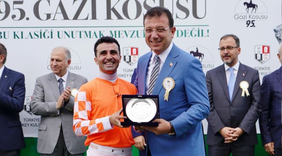 Rekortmenin �d�l� �mamo�lu�ndan 