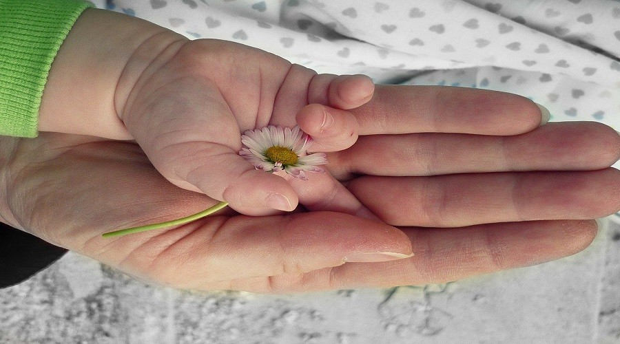 �ekerli i�ecek ve yiyecekler anne s�t�n� art�r�r m�