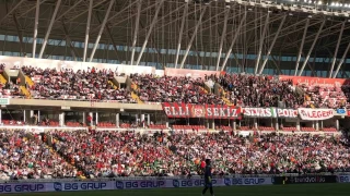 Sivas Stadyumu Gazze iin doldu