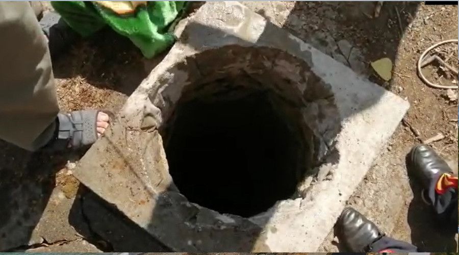 Su kuyusuna d��en koyunu kurtarmak isterken can�ndan oldu