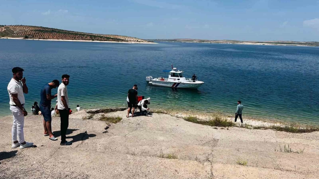 Suda yüzen 32 kişiye 94 bin lira ceza kesildi