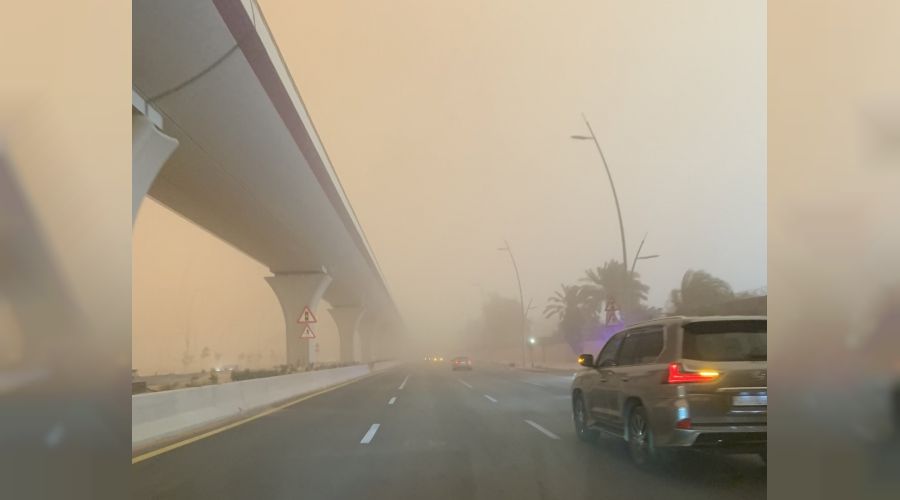 Suudi Arabistan'da g�ky�z� turuncuya boyand�