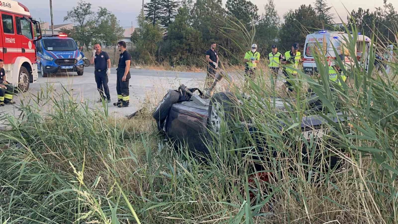 Tekirda'da otomobil takla att: 2 l