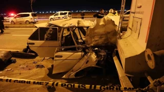 Tra arkadan arpan otomobil kat gibi paraland, Mslm Grses detay