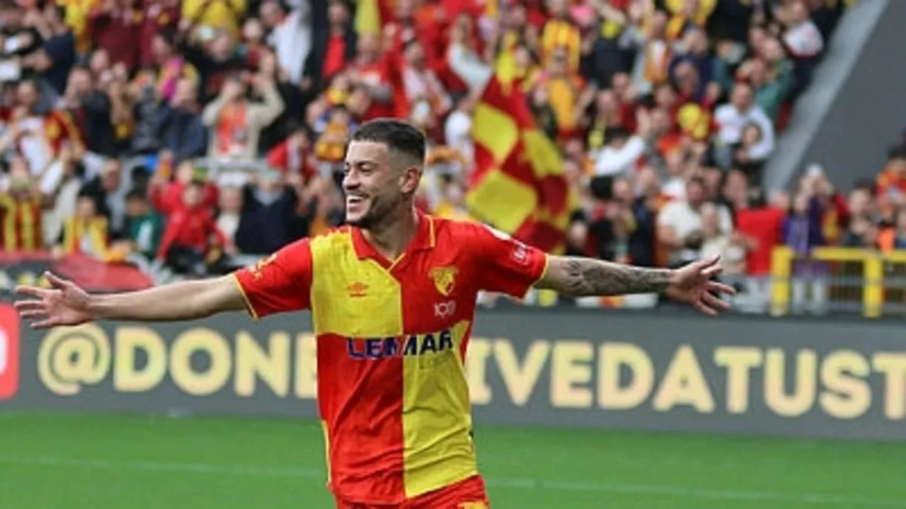 Transfer gerçekleşirse Türk futbol tarihine geçecek