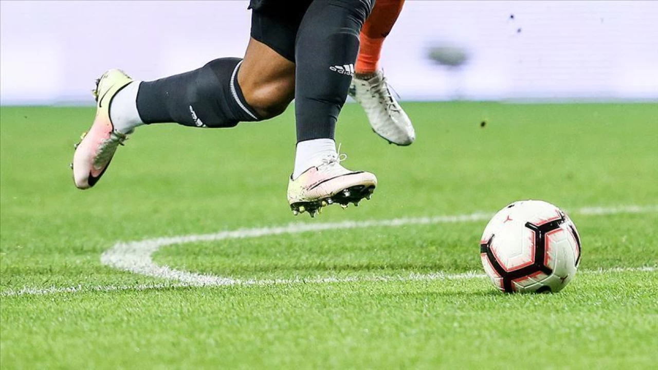 Türkiye Futbol Liginde Küme Düşmeyen Takımlar: Bir Efsanenin İzinde
