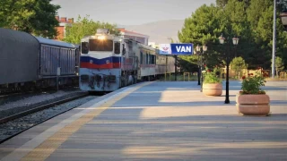 Van-Tahran tren seferleri 5 yıl aradan sonra başlıyor