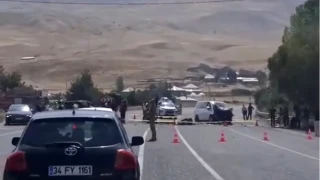 Van'da araçlar kafa kafaya çarpıştı: 2 ölü, 9 yaralı