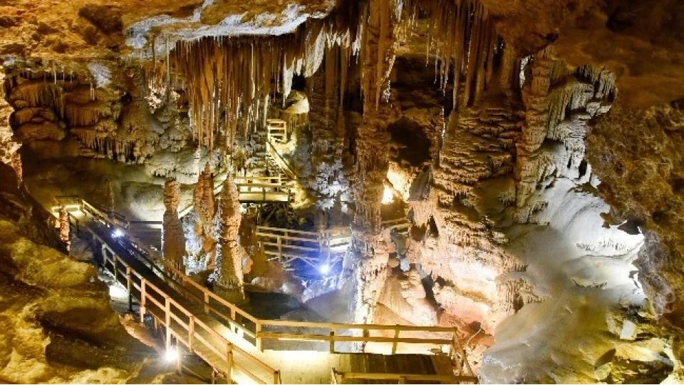 �Yer Alt� Saray�� Karaca Ma�aras�: 2025 y�l�nda ziyaret�i rekoruna ko�tu