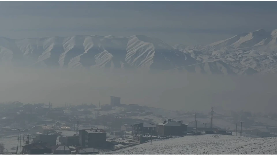 Y�ksekova sis alt�nda kald�