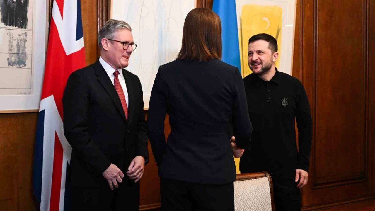 Zelenskiy, İngiltere'den 2,74 milyar euro yardımı kaptı