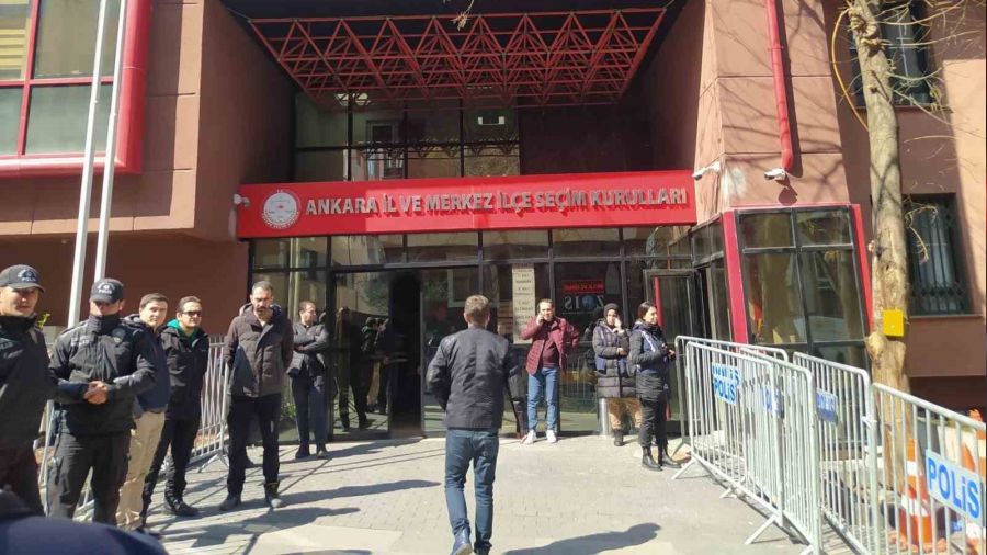 100 bin imza s�recinde d�rd�nc� g�n, Muharrem �nce 80 bin