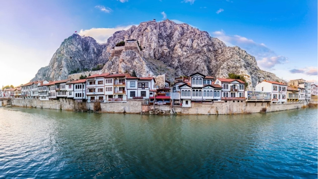 Amasya Kalesi: Asırlara meydan okuyan bir şaheser