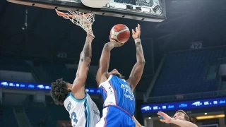 Anadolu Efes Telekom'u ağırlayacak