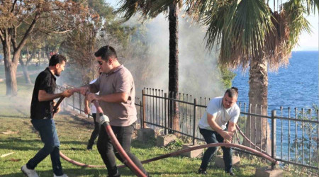 Antalya'da falezlerde yangın paniği