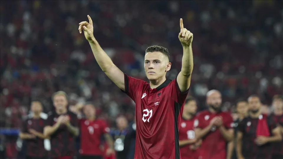 Asllani, Be�ikta� i�in �stanbul'a geliyor