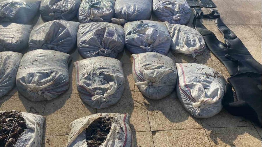 Ayval�k'ta Sahil G�venlik'ten deniz patl�can� operasyonu