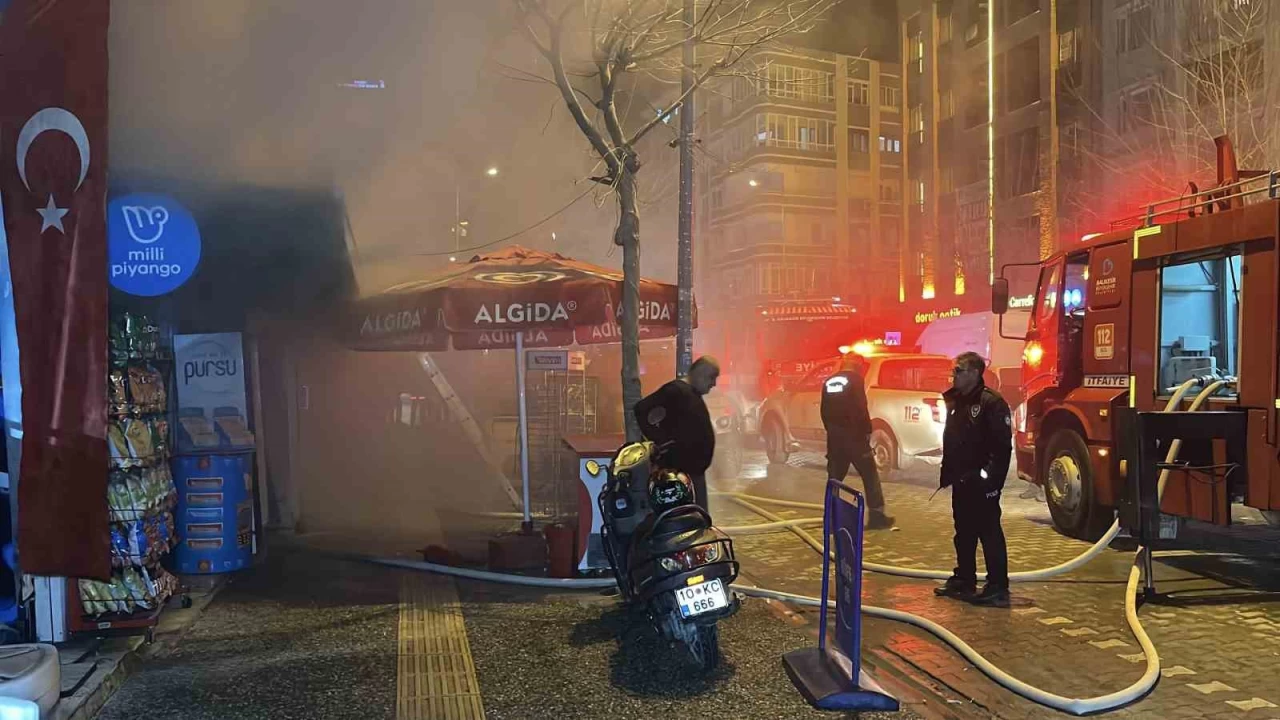 Bal�kesir'de b�fede ��kan yang�n korkuttu