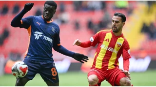 Ba�ak�ehir, �n�ne geleni eziyor!