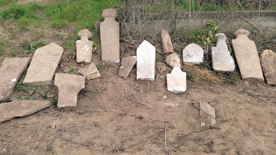 Bat� Trakya'daki T�rk mezarl���na sald�r�