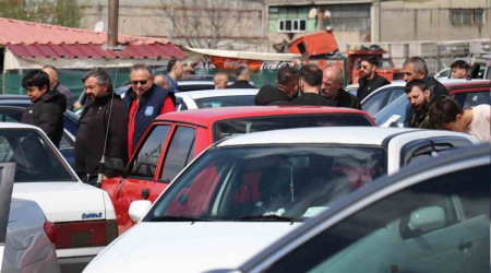 Bayram öncesi ikinci el otomobil pazarında hareketlilik
