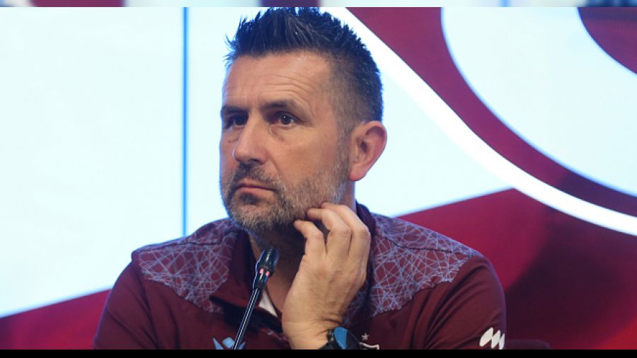 Bjelica, g�r��melerin s�rd��� futbolcuyu a��klad�