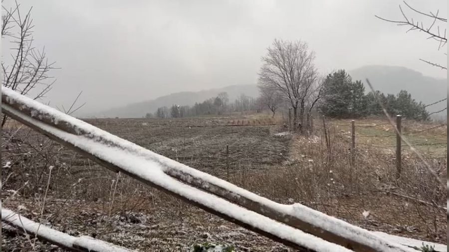 Bursa'da ehir merkezinin yksek kesimlerine yln ilk kar yad