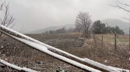 Bursa'da ehir merkezinin yksek kesimlerine yln ilk kar yad