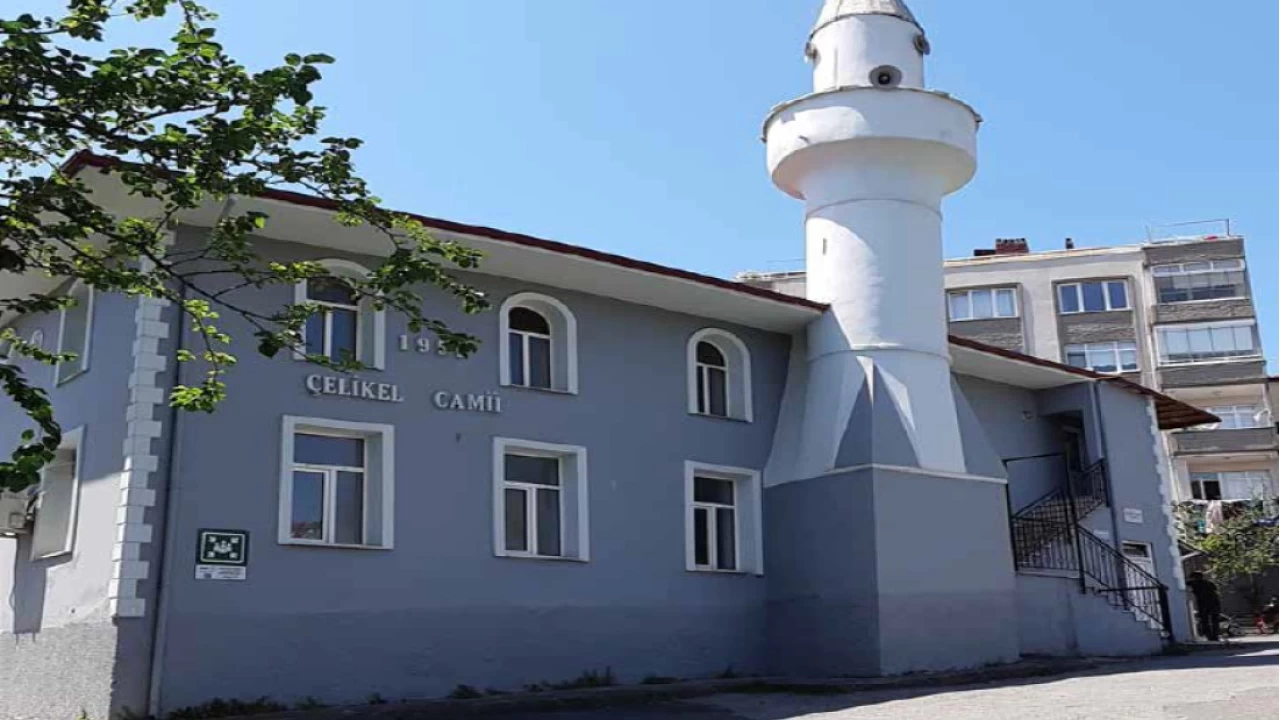 �elikel Camii (Gazi S�leyman Pa�a Camii): Orhan Gazi d�neminde camiye d�n��t�r�ld� 