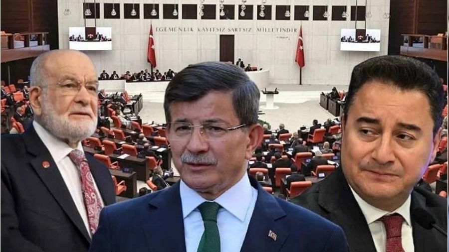 CHP oylarıyla girdikleri TBMM’de grup çalışmasında DEVA krizi
