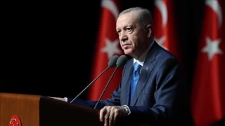 Cumhurbakan Erdoan'dan KKTC'deki cumhurbakan seimini kazanan Erhrman'a tebrik
