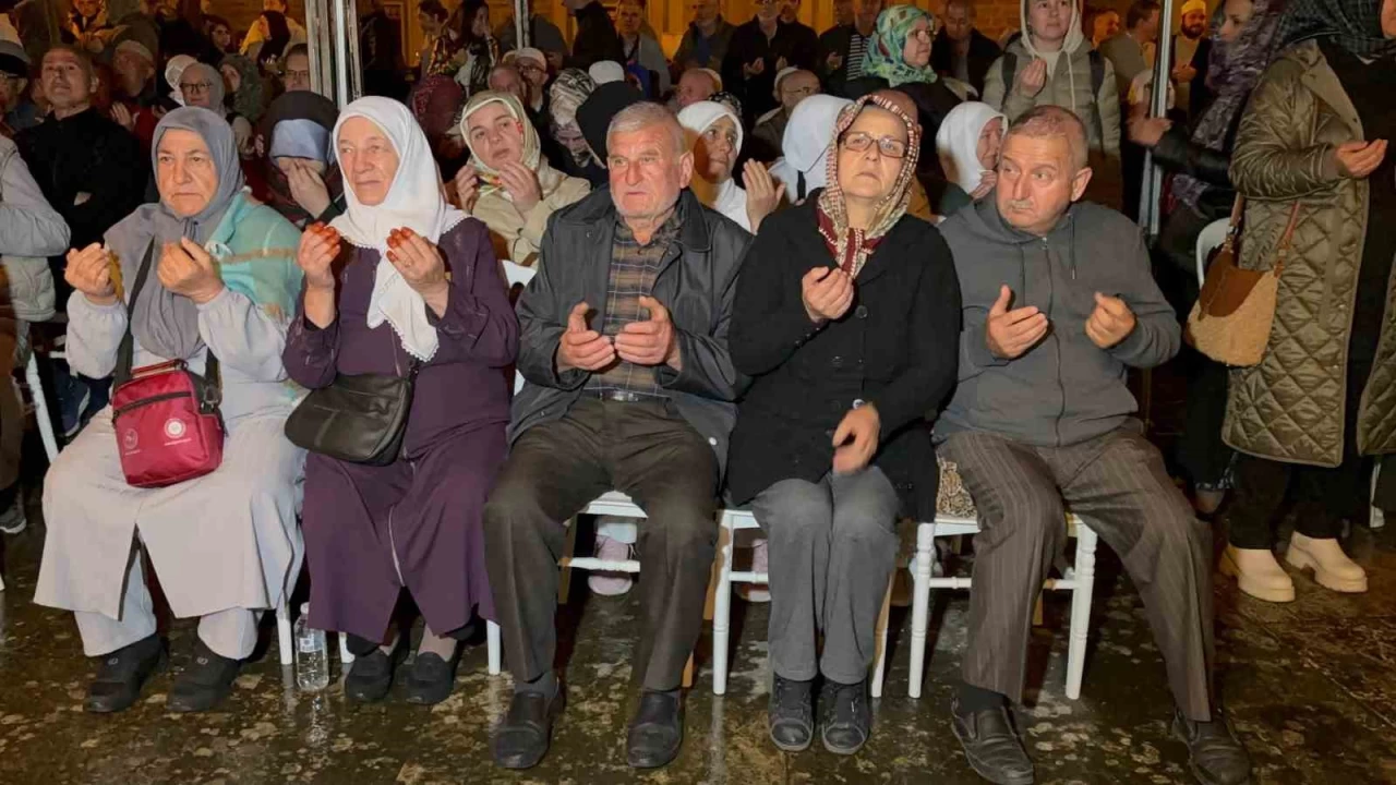 Edirne'de 76 kiilik hac kafilesi dualarla uurland