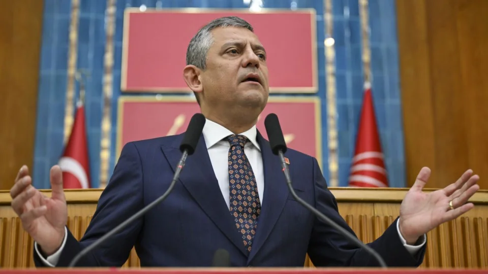 "Ekonomi iyi olacak yalan� ��km��t�r"