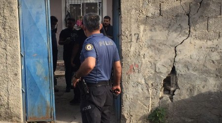Evde patlama: 1'i çocuk 3 kişi ağır yaralandı