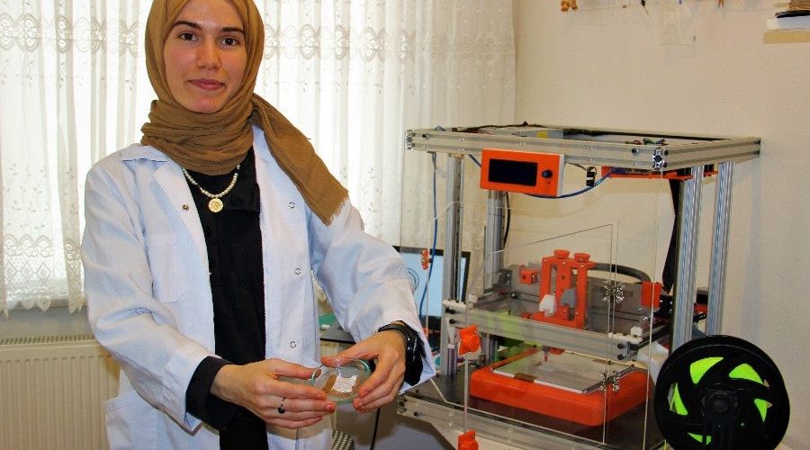 Evindeki laboratuvarda geliştirdiği cihaz hastalıklara umut olacak